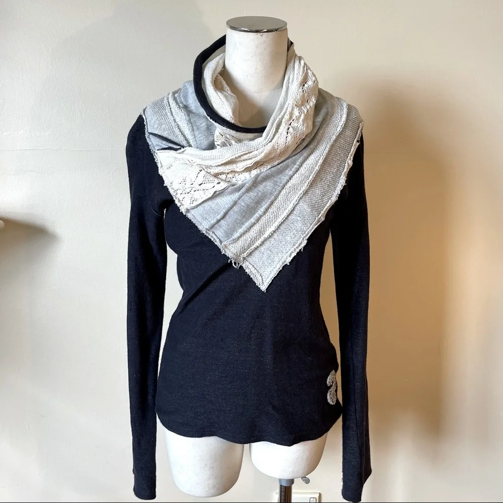 DESIGUAL | Cotton jumper with detailed neckline | size M - Picture 1 of 9